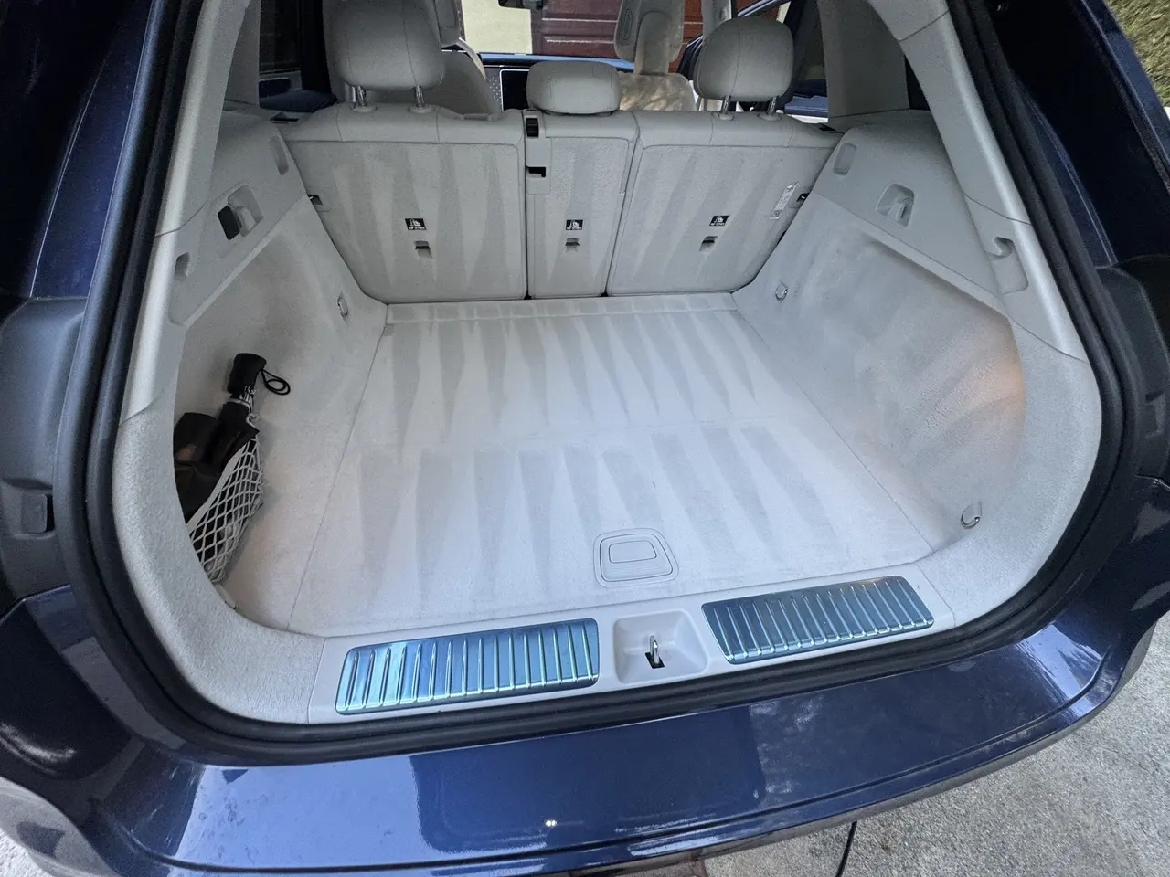 Vehicle cargo area before interior detailing